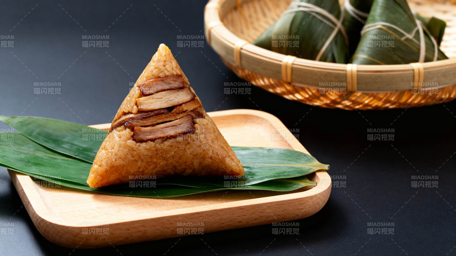 美味肉粽传统美食图片