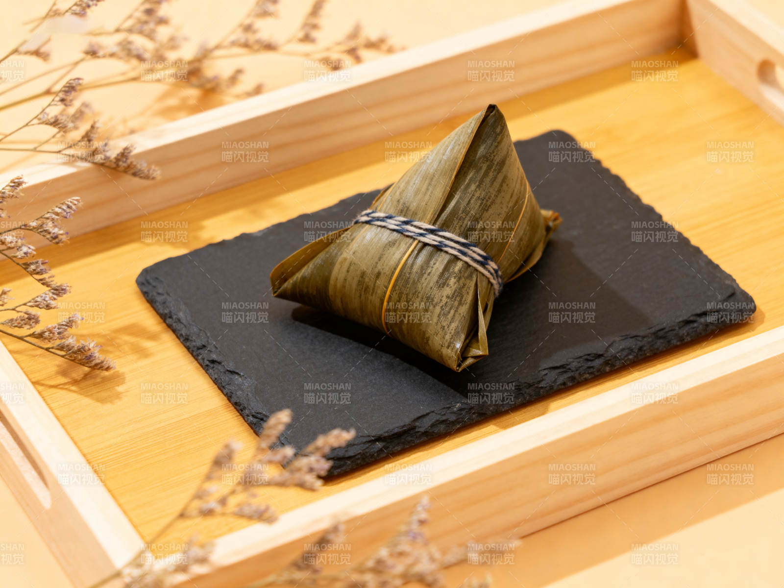 端午节传统粽子特写图片