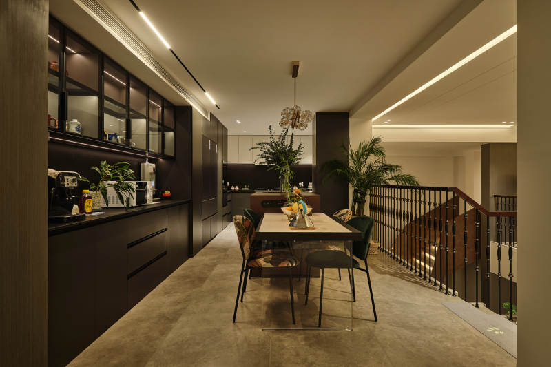 现代厨房餐厅一角图片