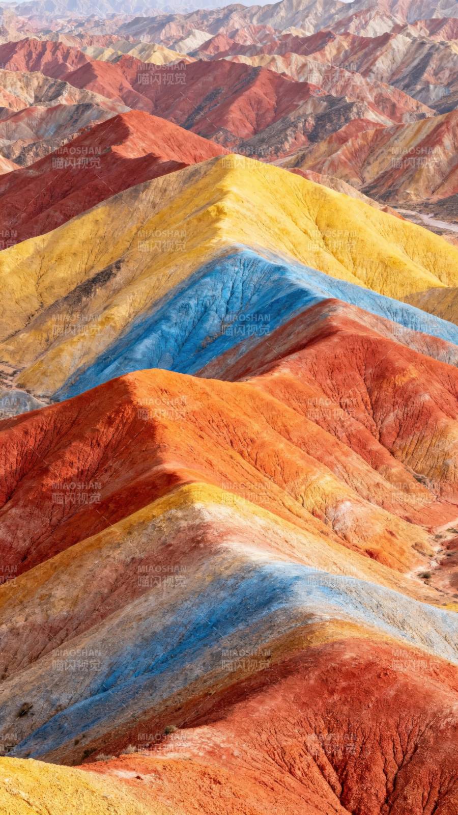 七彩丹霞奇观图片