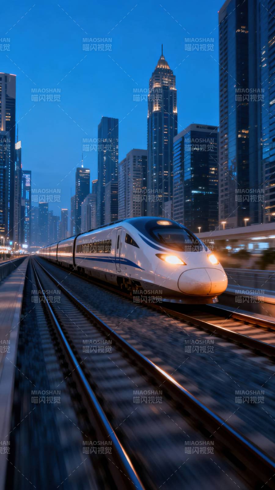 都市夜行高铁图片