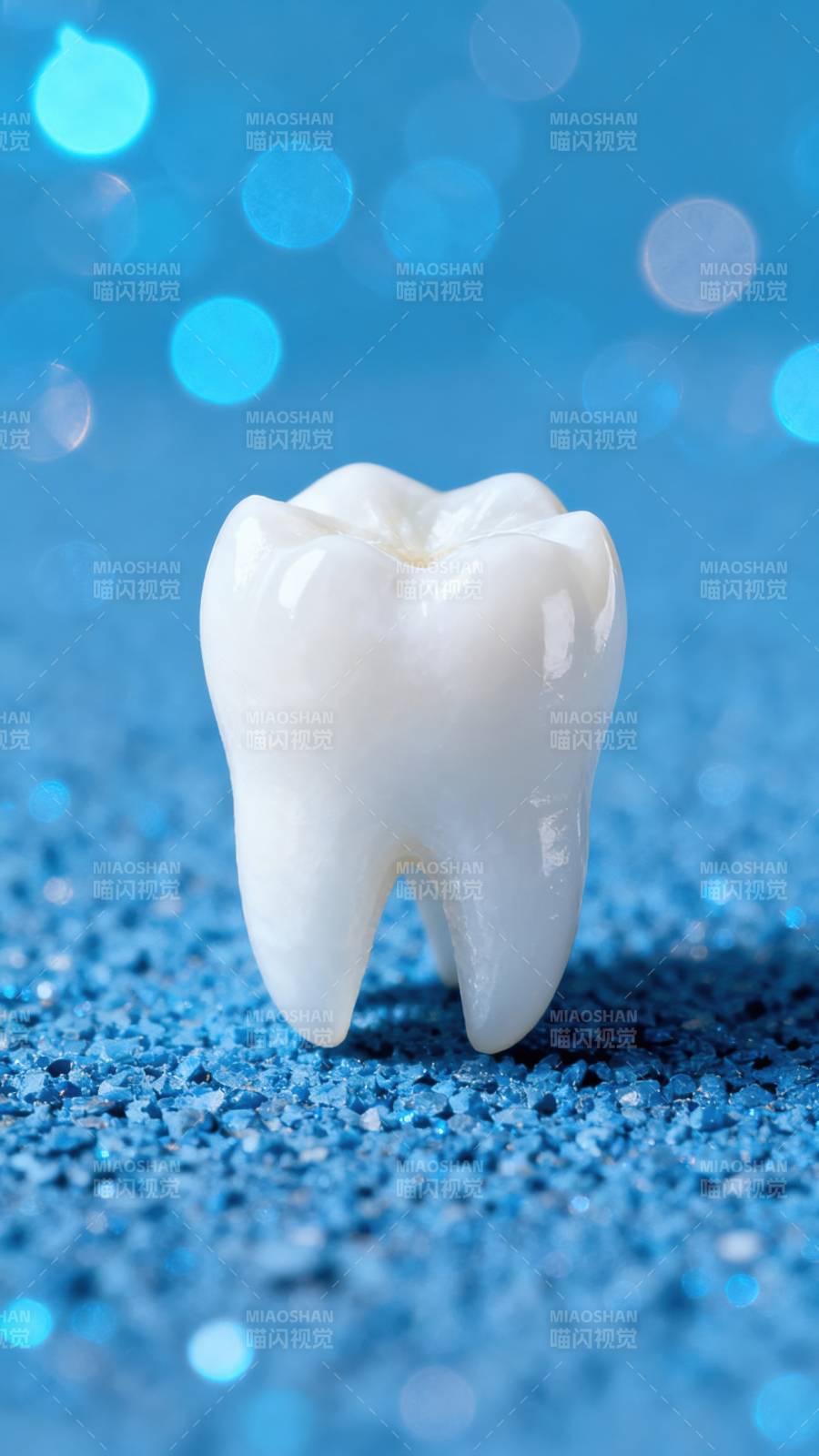 洁白牙齿 闪耀蓝光图片