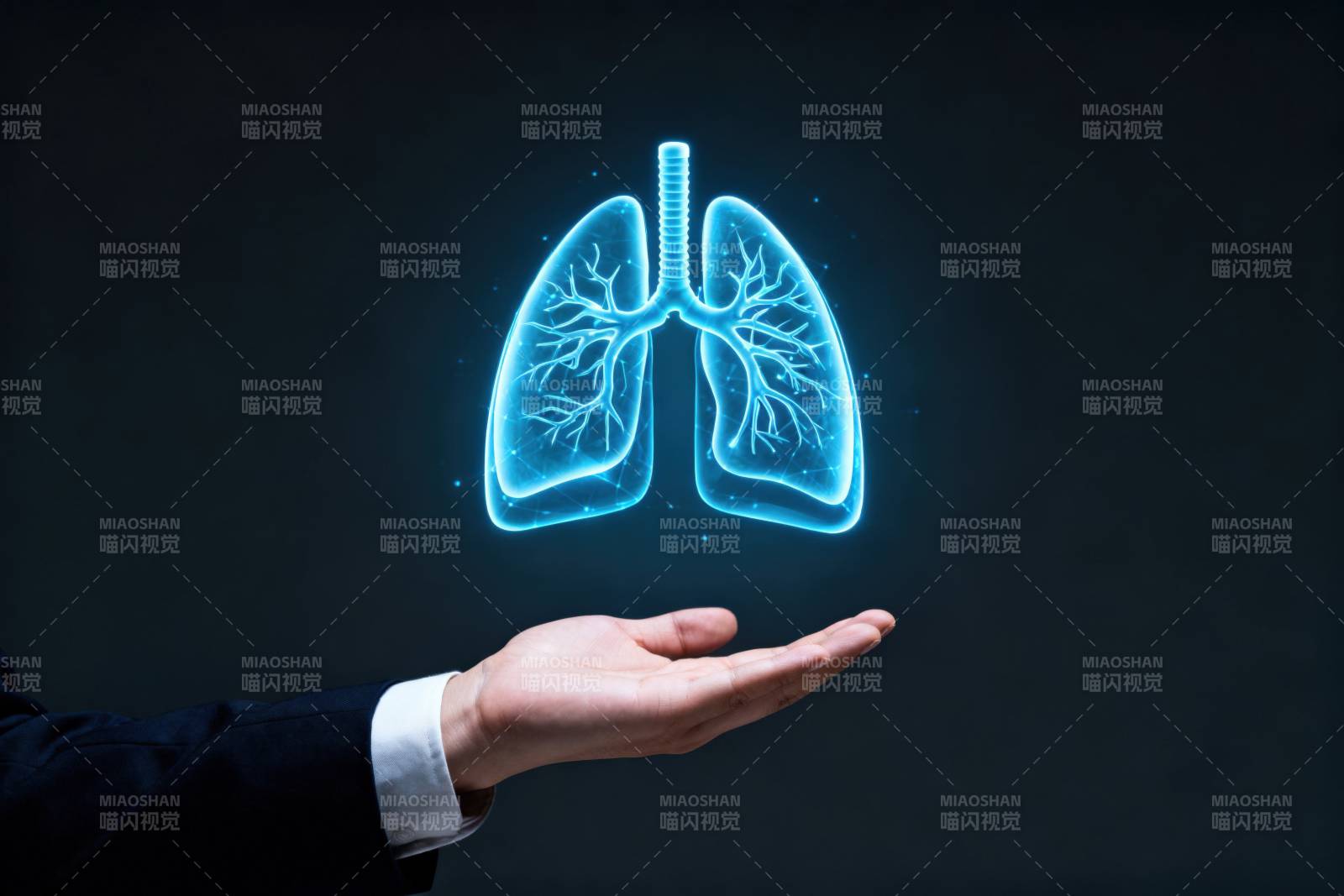 手掌托起发光肺部模型图片