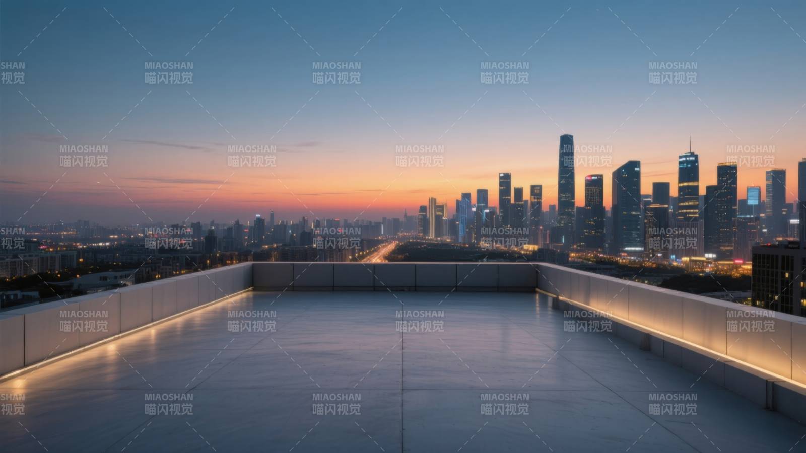 城市天际线日落天台图片