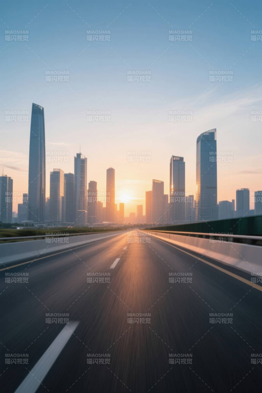城市天际线日出公路图片