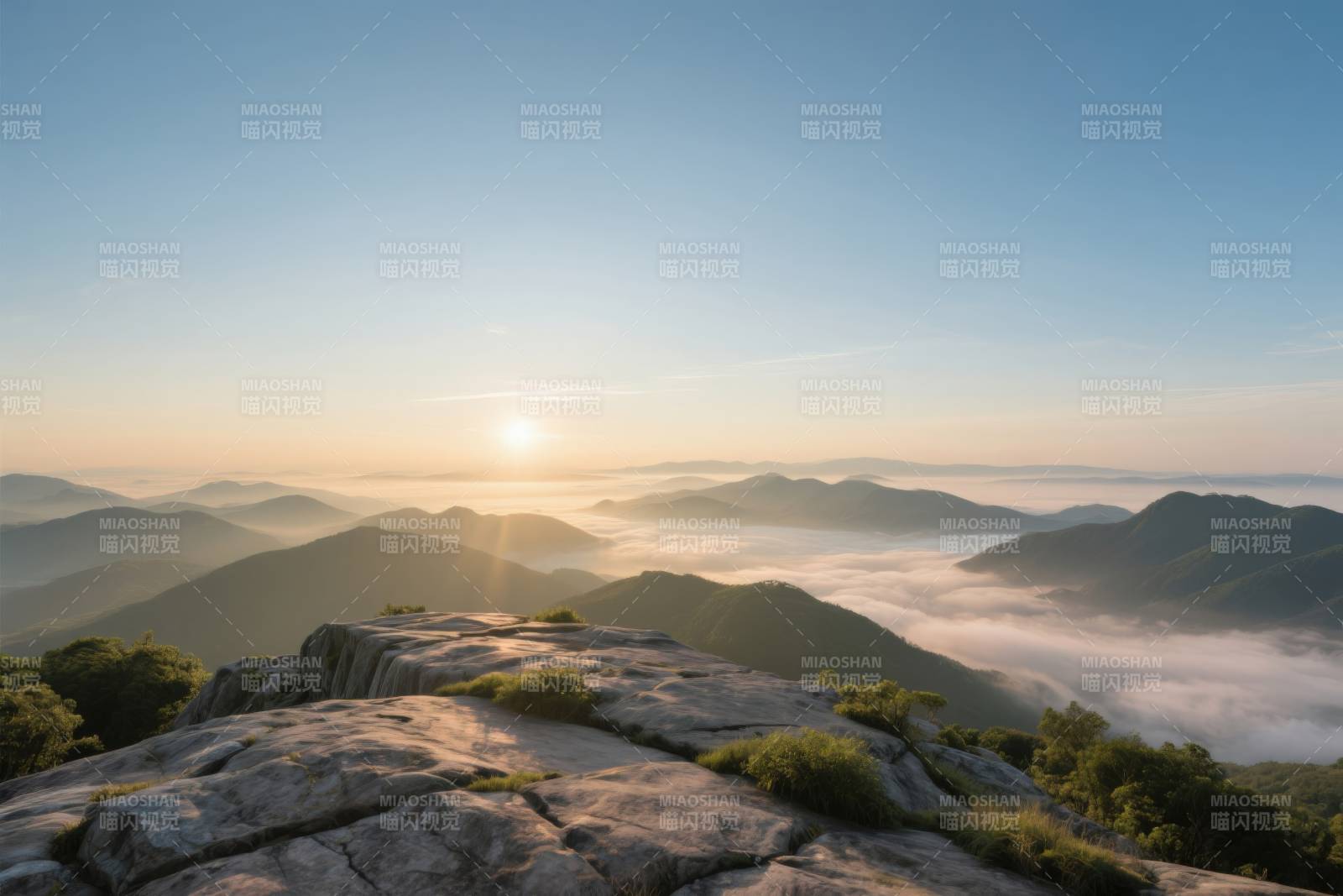 日出云海山峰美景图片