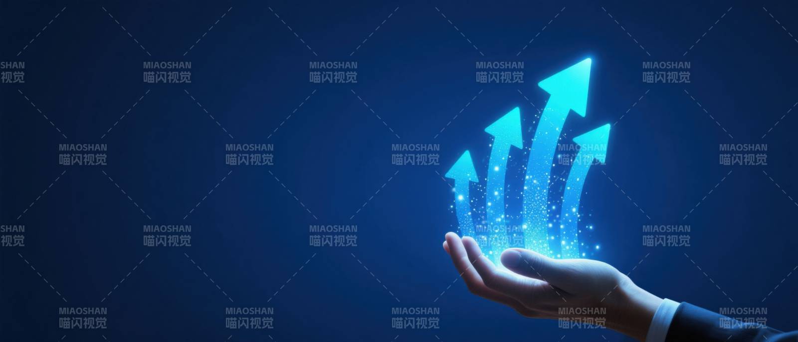 手托发光箭头科技感图片