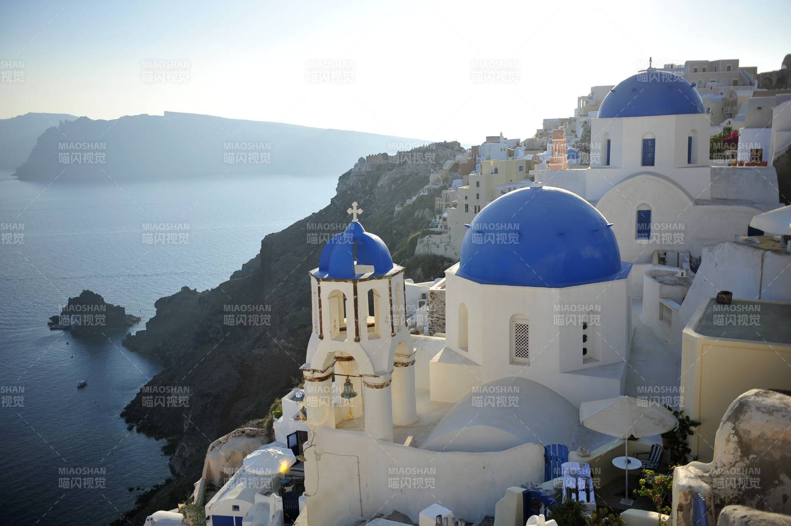 圣托里尼蓝顶教堂图片