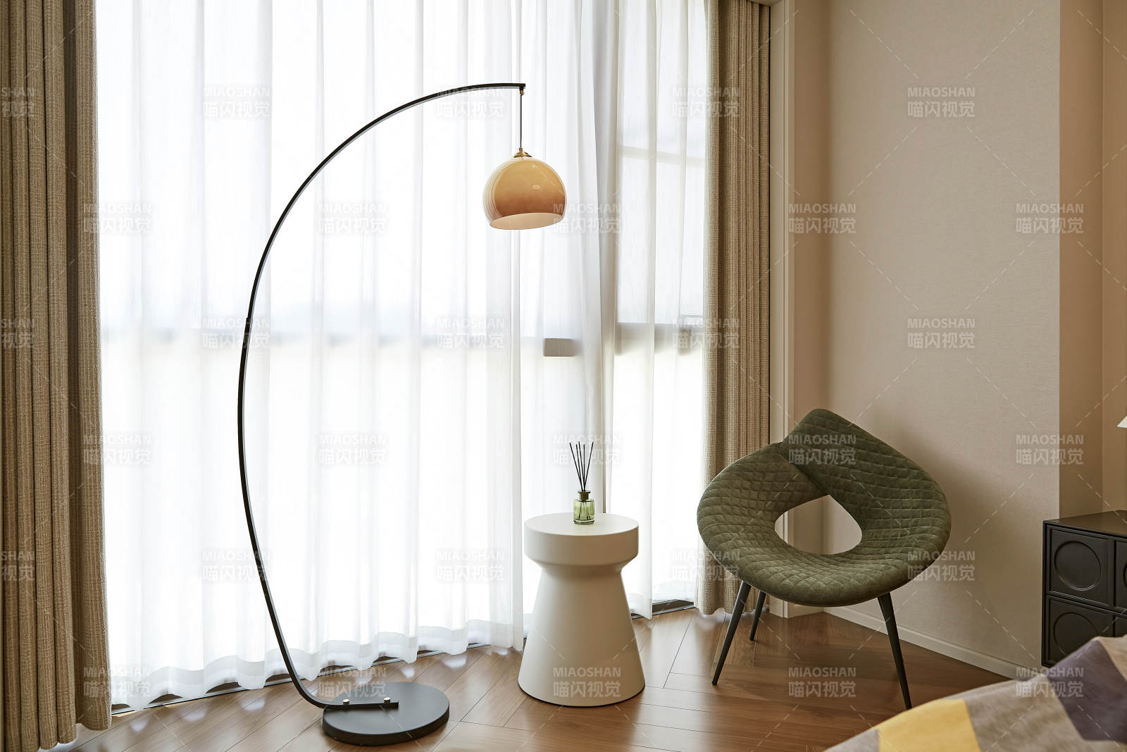 现代简约客厅一角图片