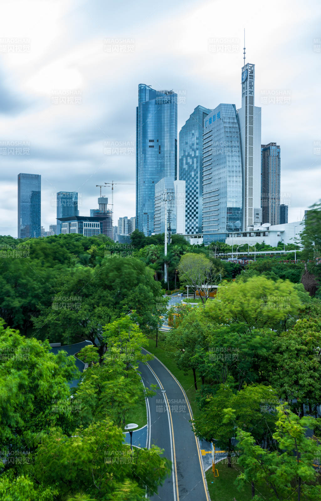 福州城市绿洲与广电大厦图片