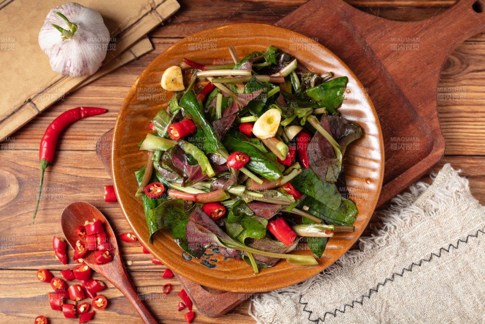 凉拌鱼腥草图片