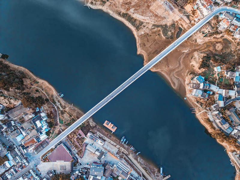 桥跨碧水连两岸 安徽图片