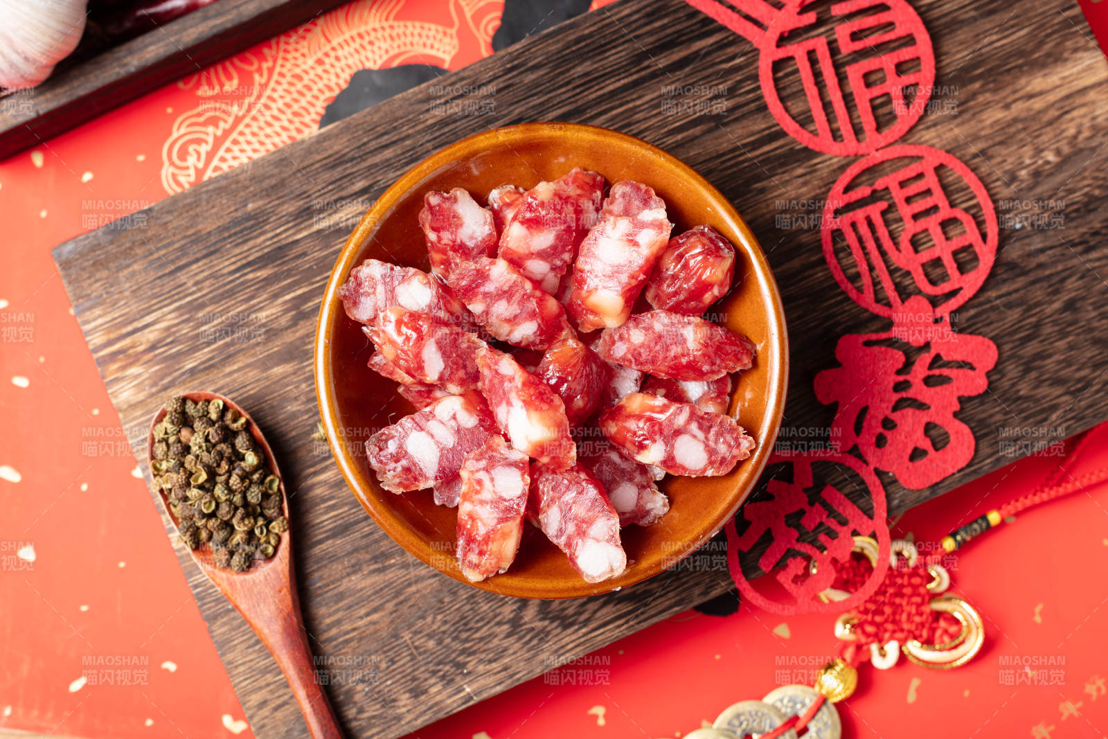 腊味迎春宴图片