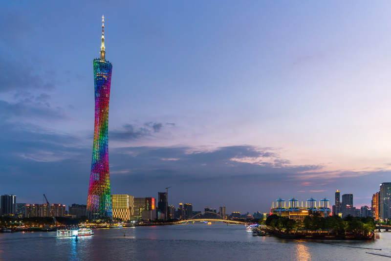 广州塔江畔黄昏风光广州塔夜景璀璨图片
