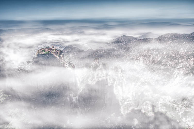 云海山巅  黄山图片