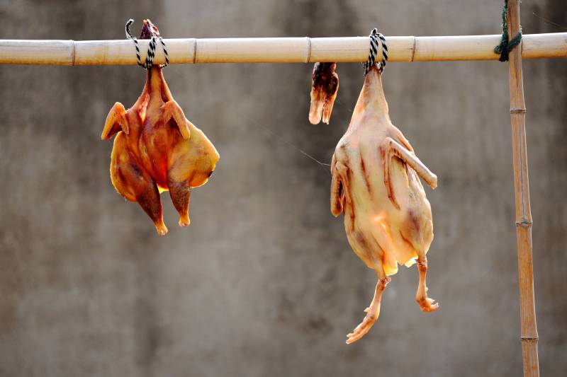 风干鸭子悬挂中图片