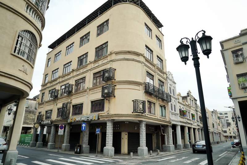 街角老建筑图片