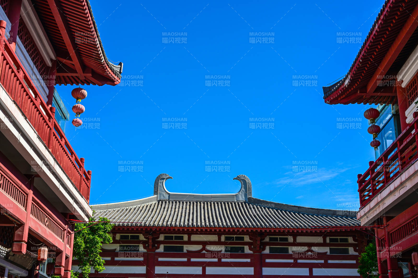 深圳文博宫古建筑屋檐特写图片