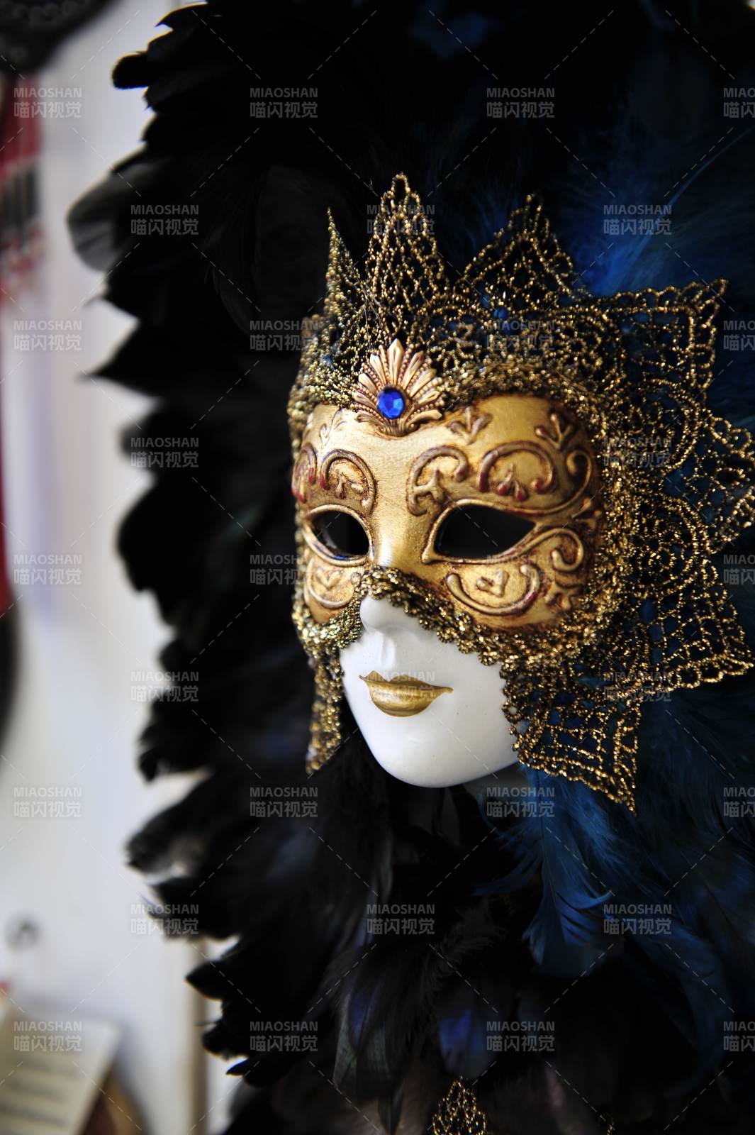 华丽金面具图片