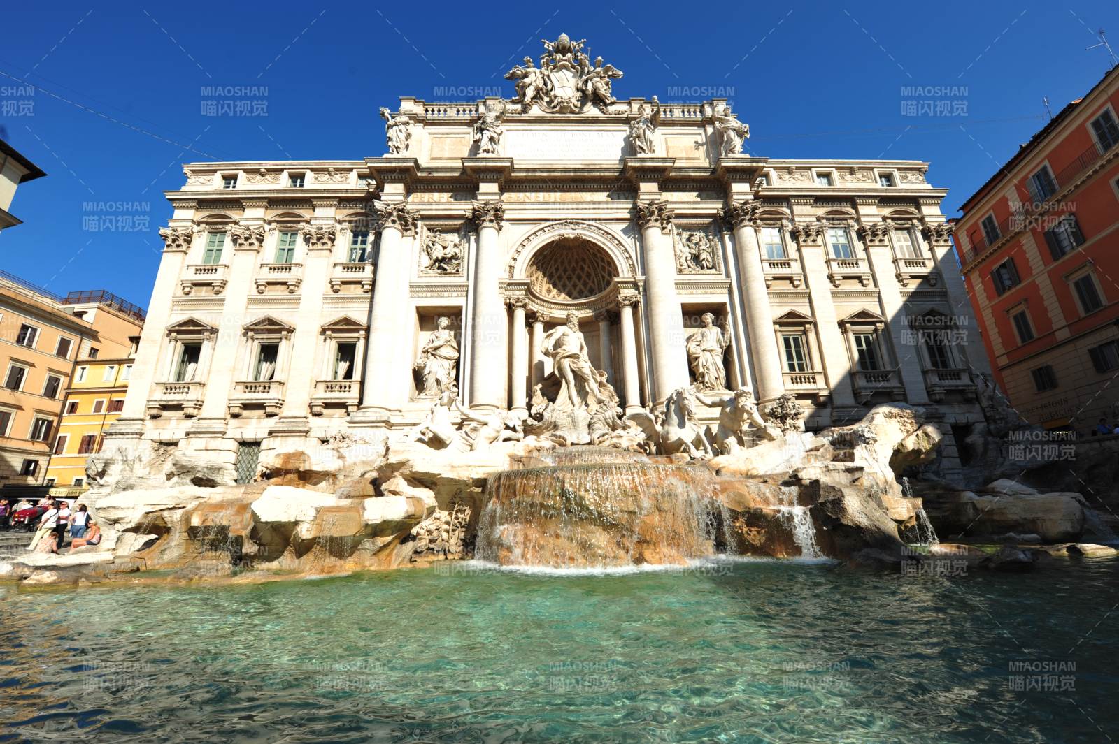 意大利罗马特雷维喷泉图片