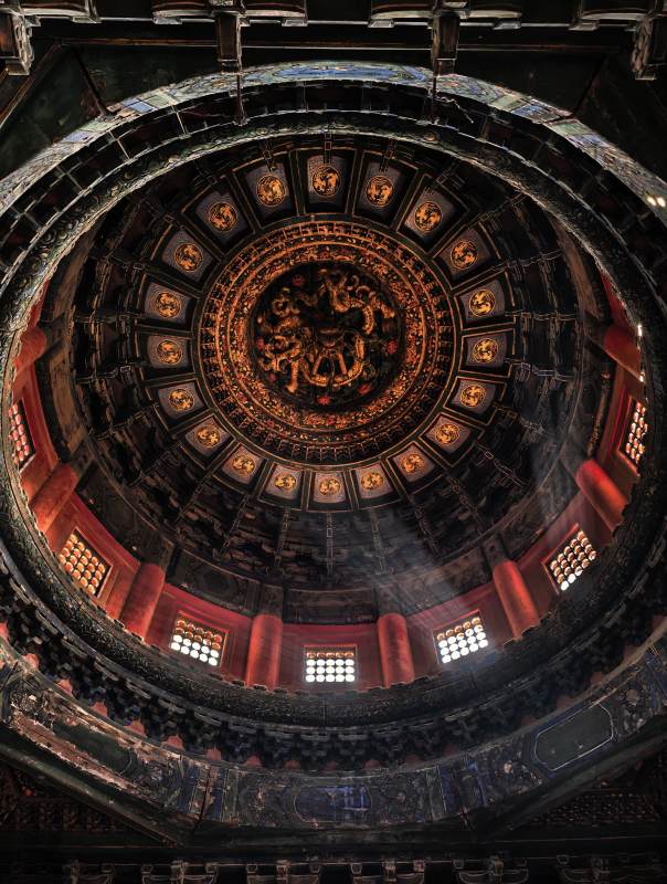 穹顶龙纹古韵图片