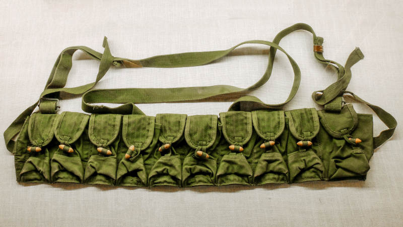绿色弹药背带图片