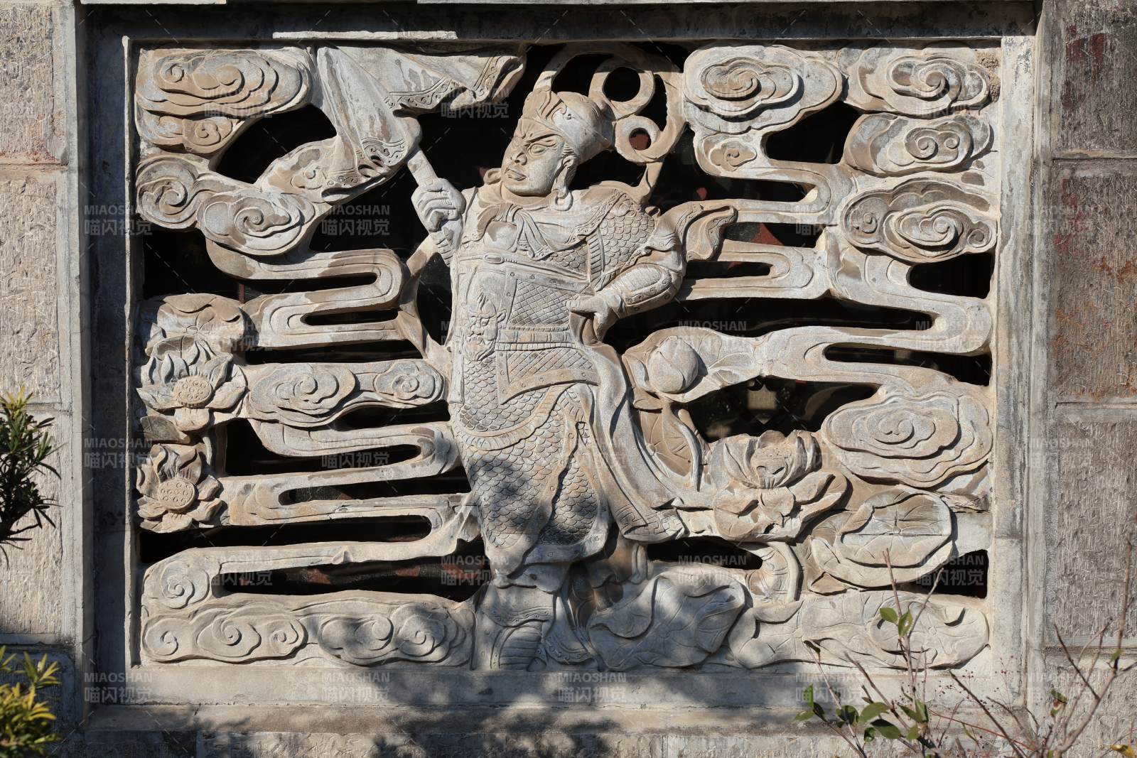 石雕天将云纹图图片