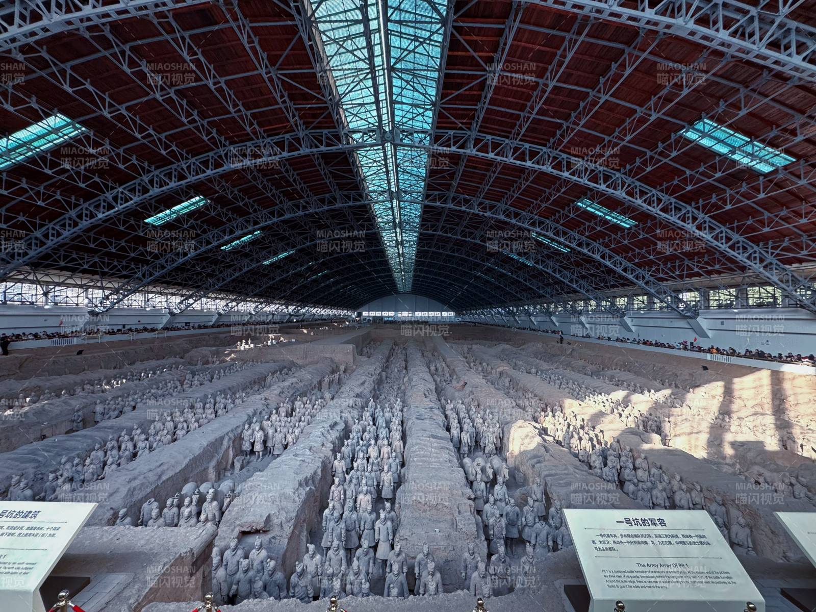 兵马俑坑壮观景象图片