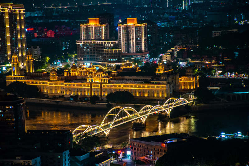 夜景城市灯火辉煌图片