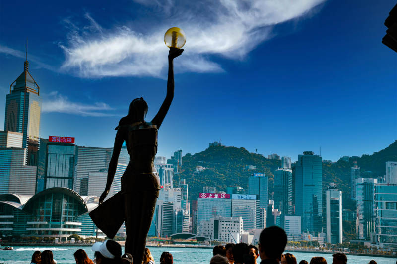 香港维港女神雕像图片