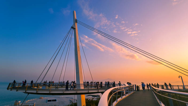 夕照厦门盼归塔图片