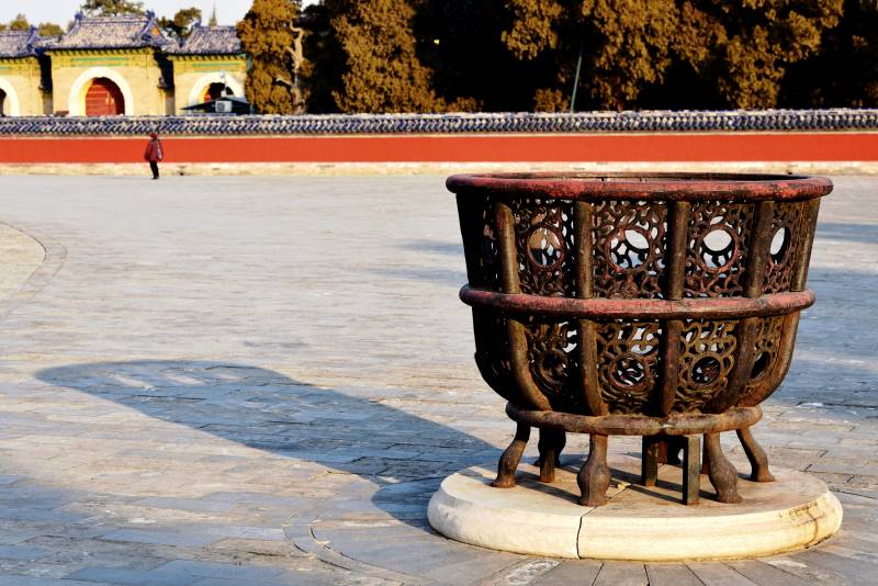 北京天坛圜丘坛铁燎炉图片