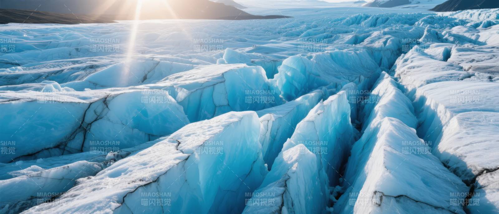 冰川裂隙美景图片