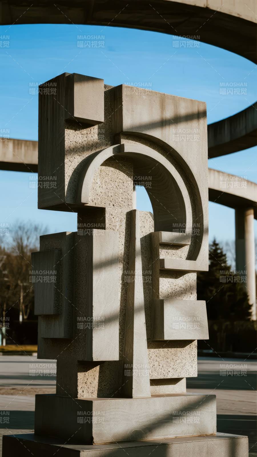 抽象石雕艺术图片