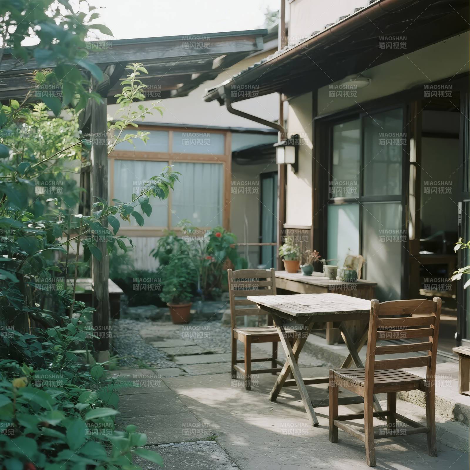 庭院静谧时光图片