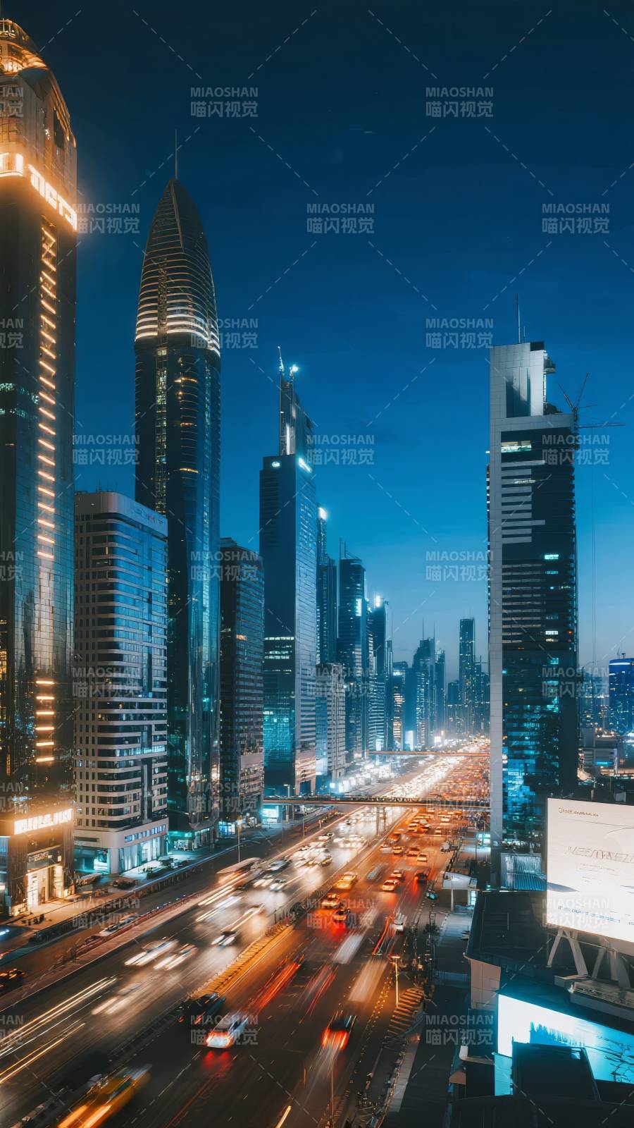 夜幕下的城市灯火图片