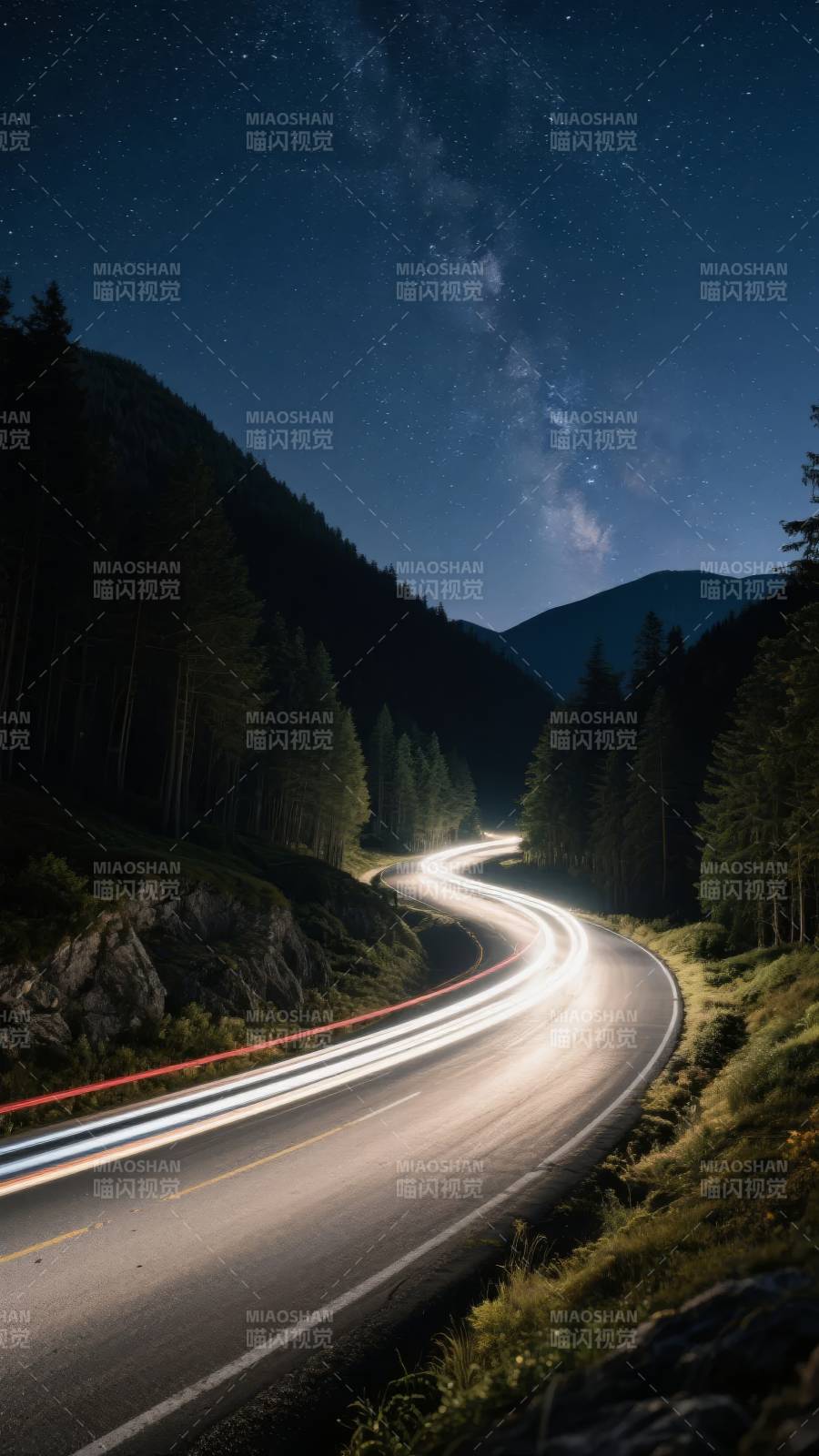 星夜山路图片