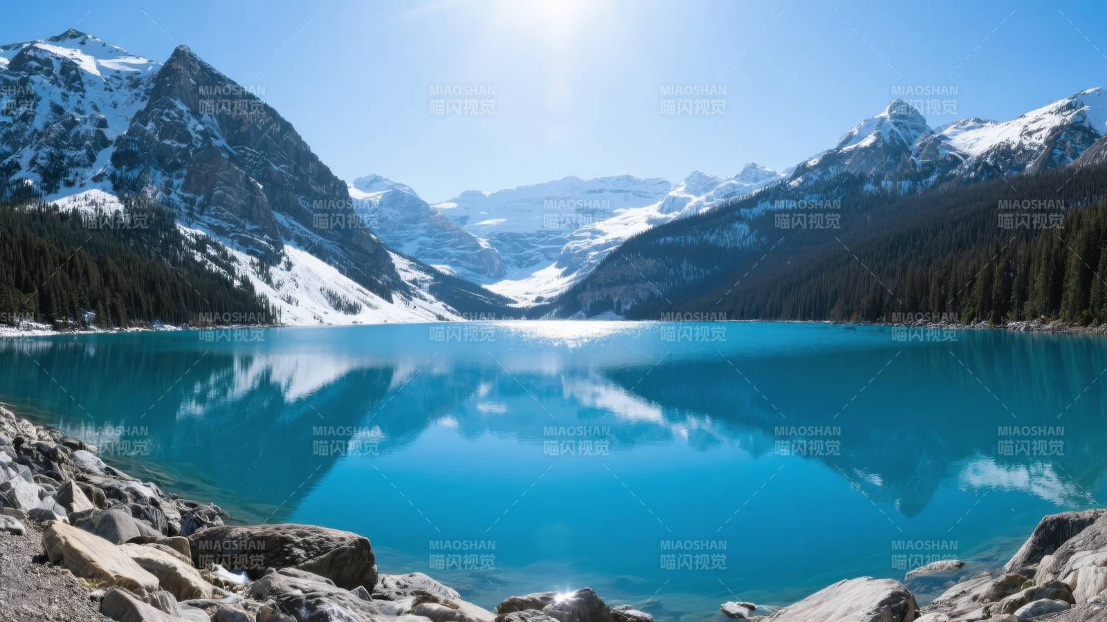 雪山映湖光图片