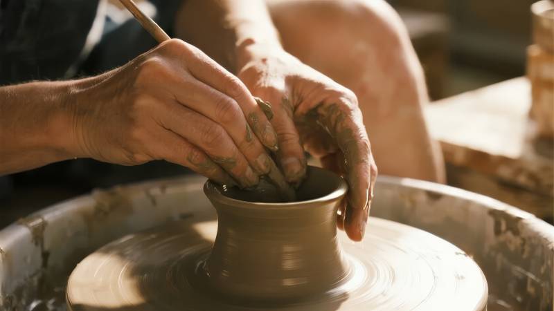 陶艺制作瞬间图片