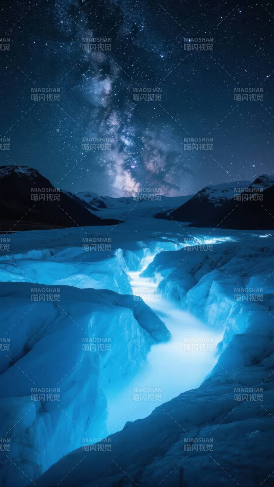 星河映冰川图片