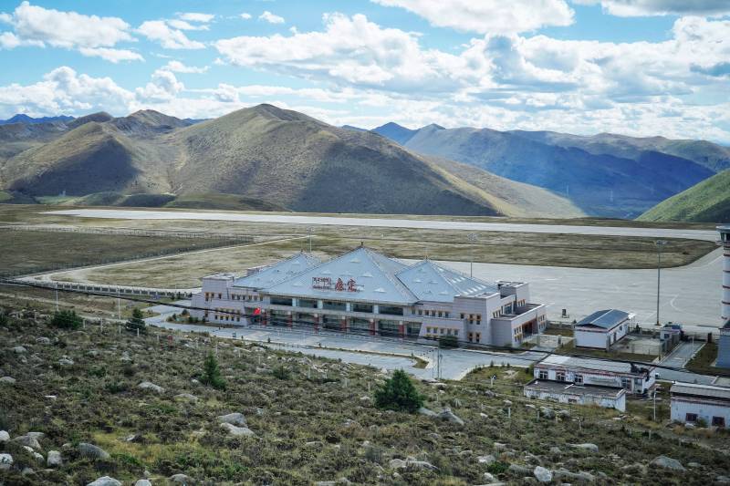 康定机场机场风光图片