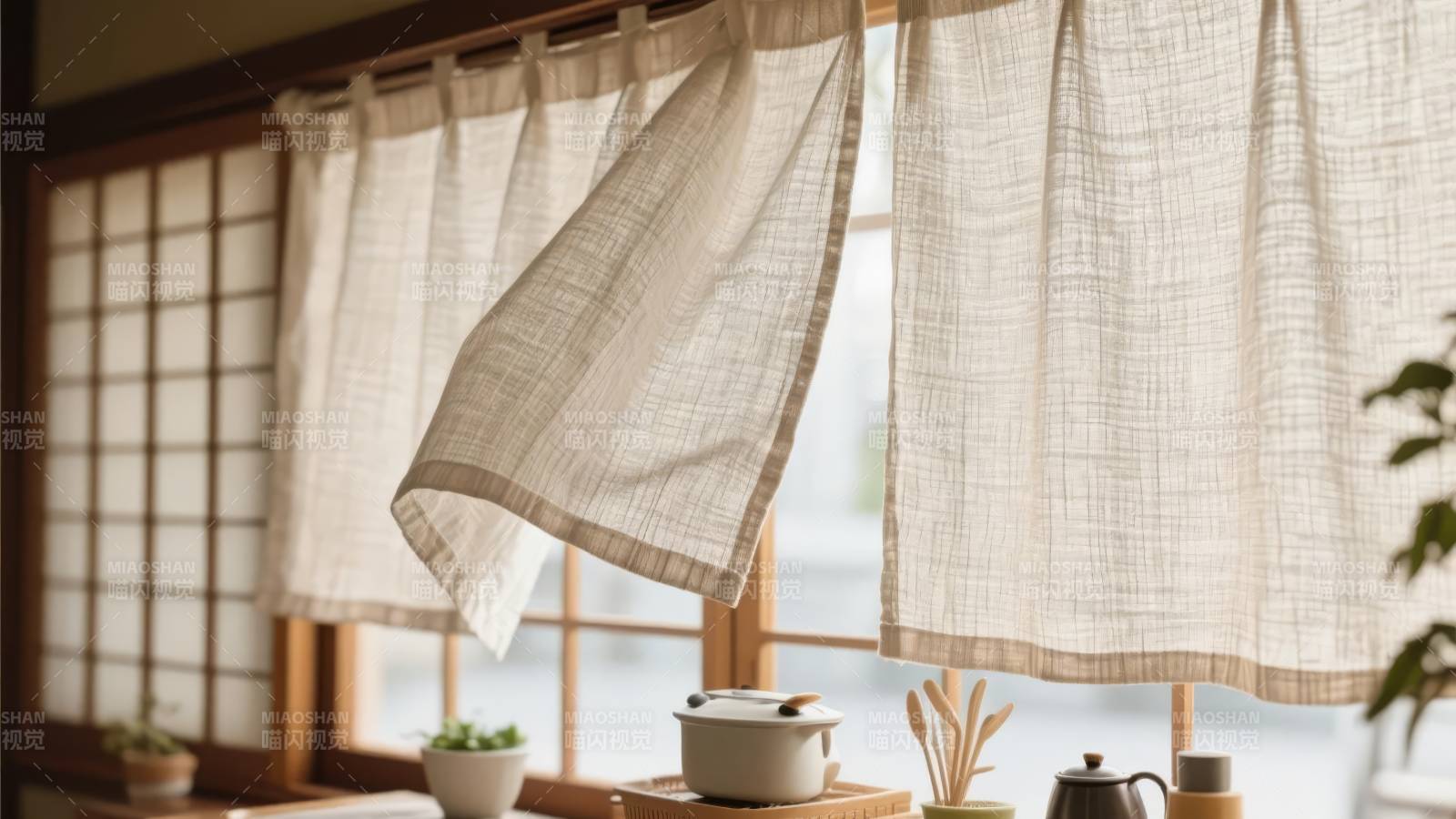 日式窗边静谧时光图片