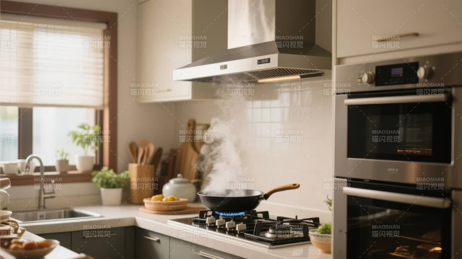 厨房烹饪瞬间图片