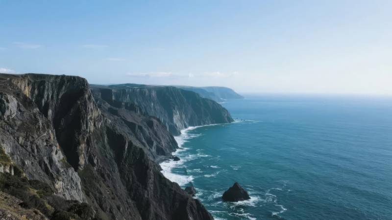 悬崖海岸线图片