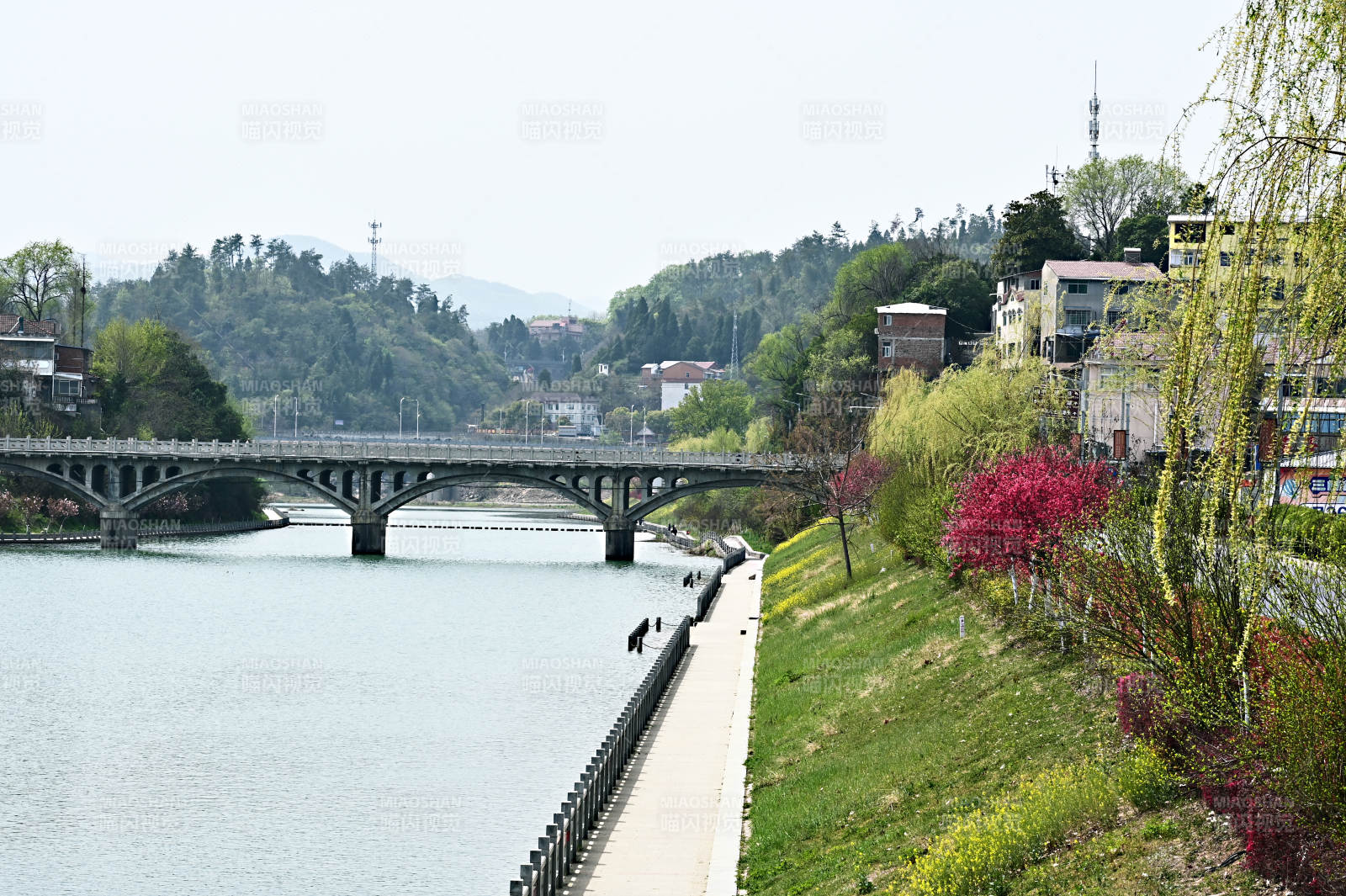 湖北南漳县水镜公园景观图片