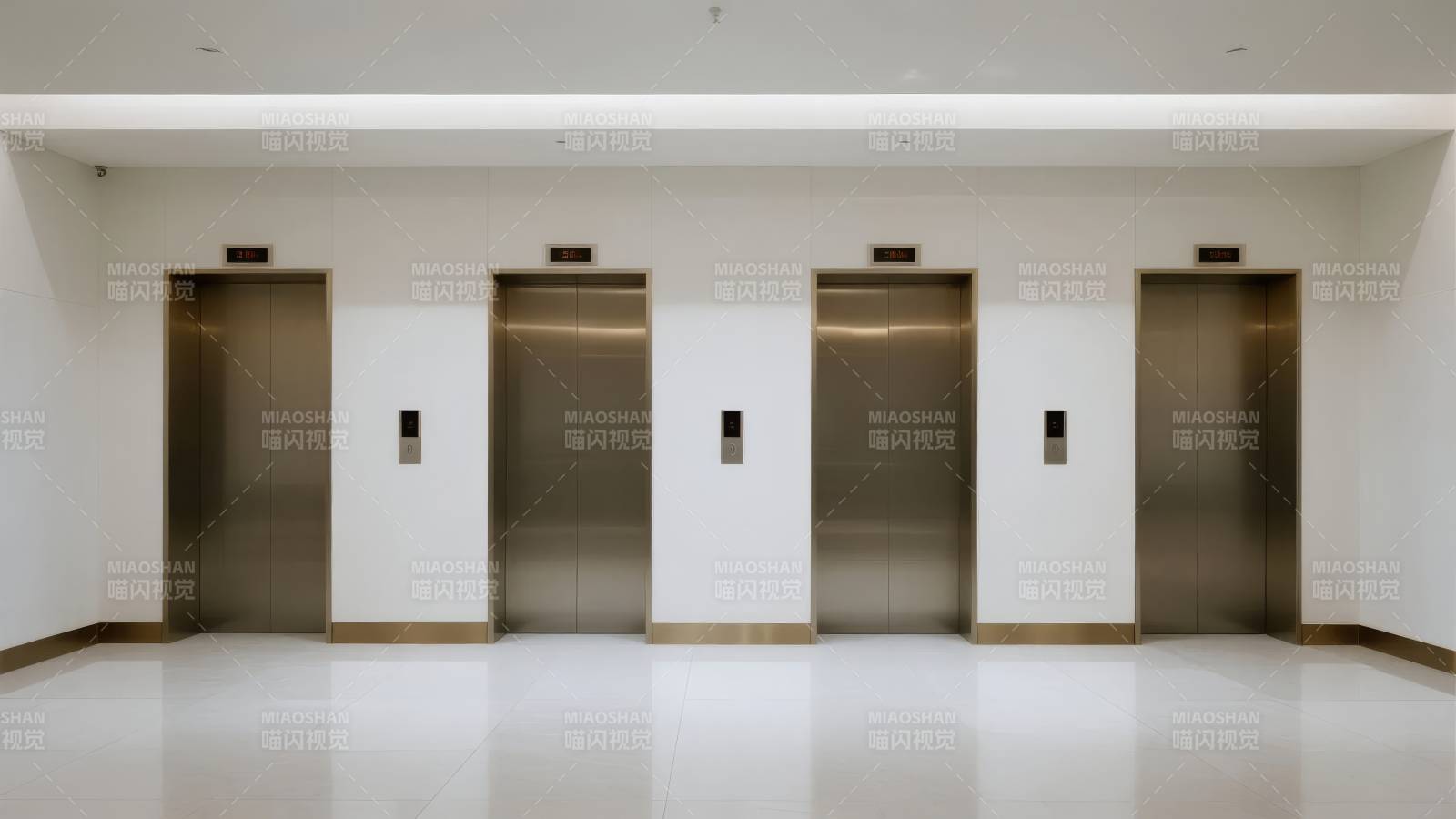 四部电梯并排图片