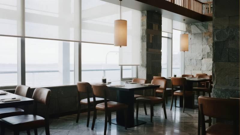 现代简约餐厅一角图片