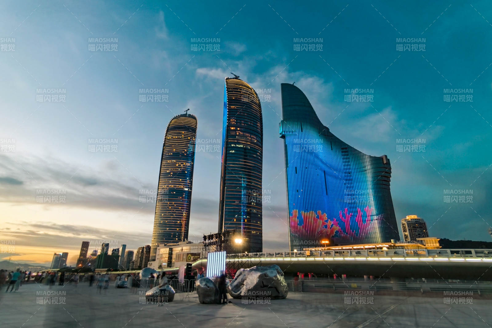 城市夜景地标建筑（厦门）图片