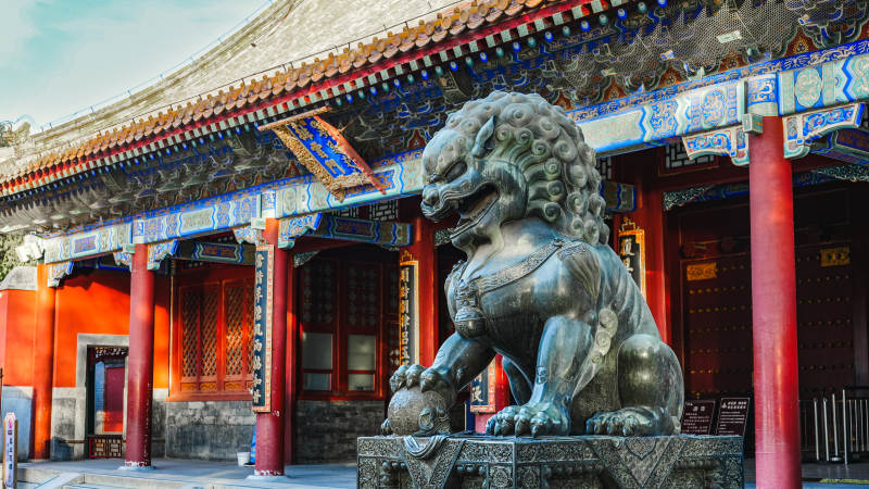 古庙石狮守门图片