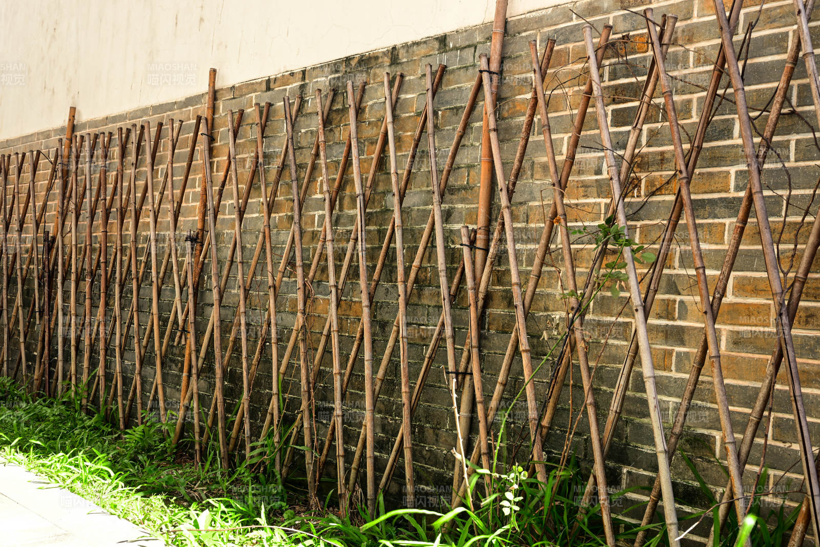 传统竹篱笆墙景观图片